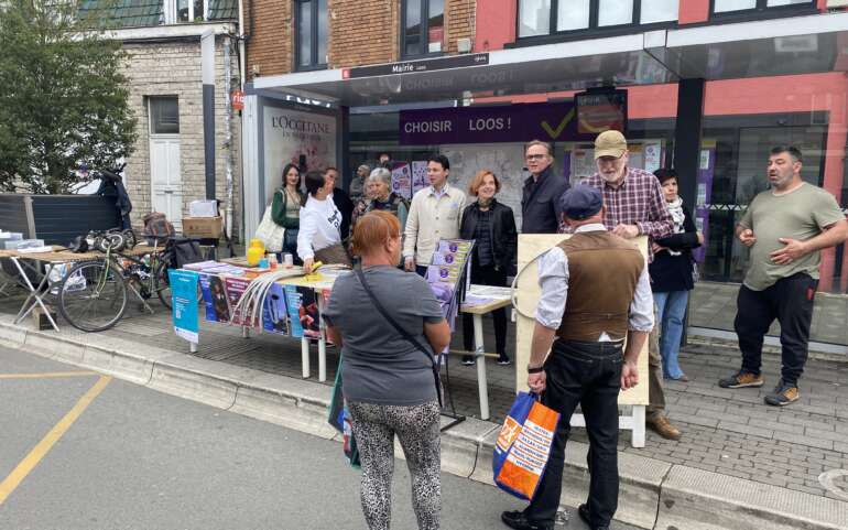 Stand de choisirloos au vide-greniers